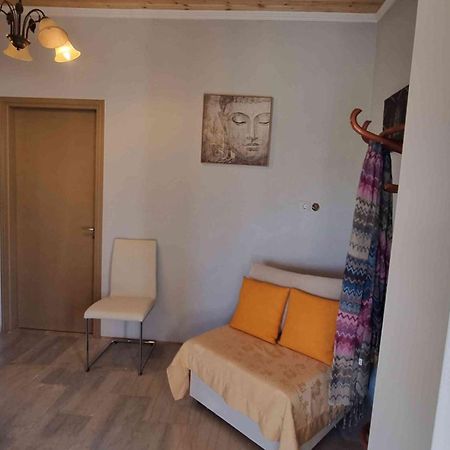 Teta'S Holiday Home Melikia ภายนอก รูปภาพ