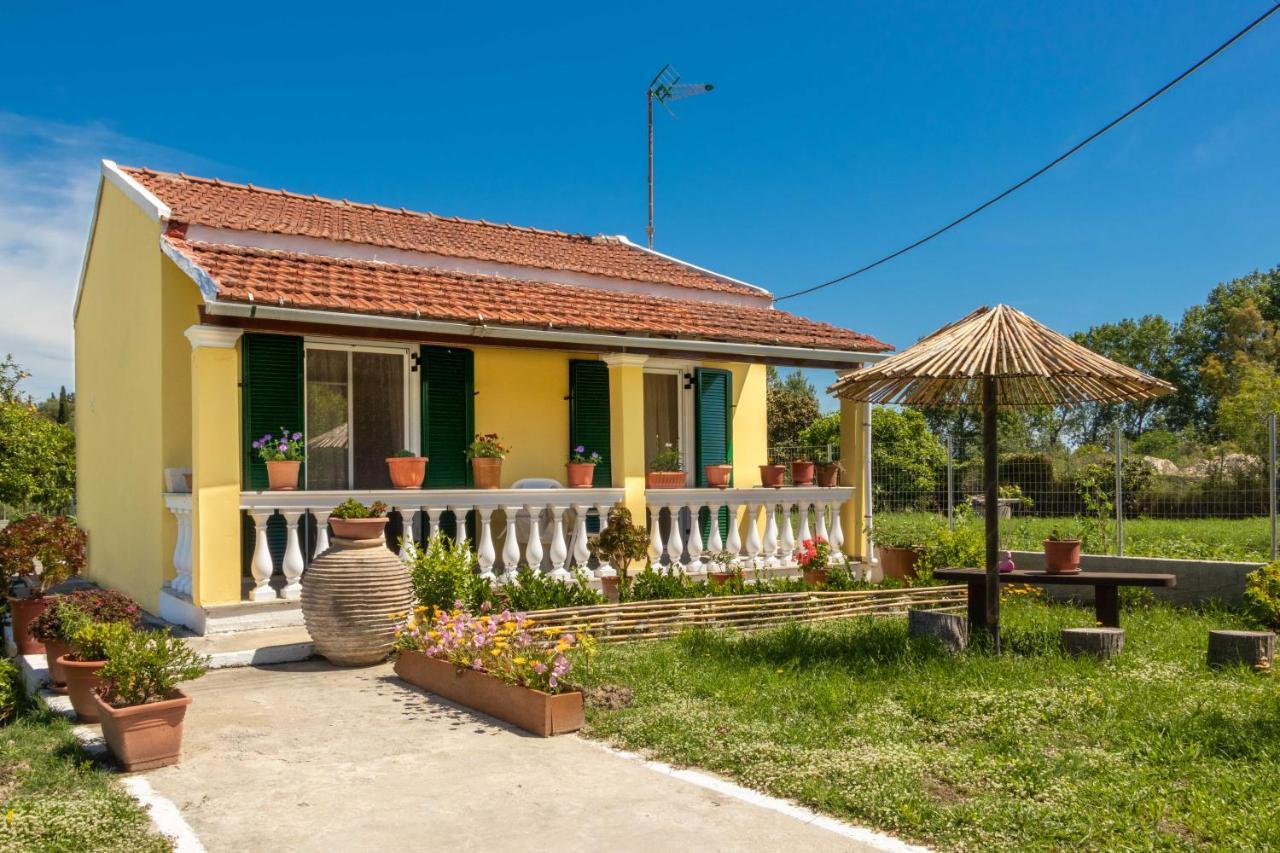 Teta'S Holiday Home Melikia ภายนอก รูปภาพ