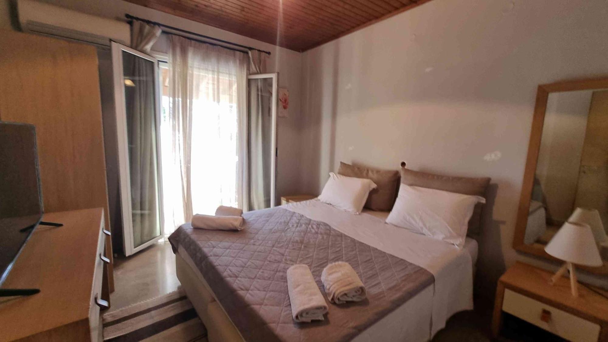 Teta'S Holiday Home Melikia ภายนอก รูปภาพ